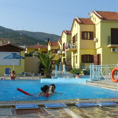 Stella Apartments Marathókampos Екстериор снимка