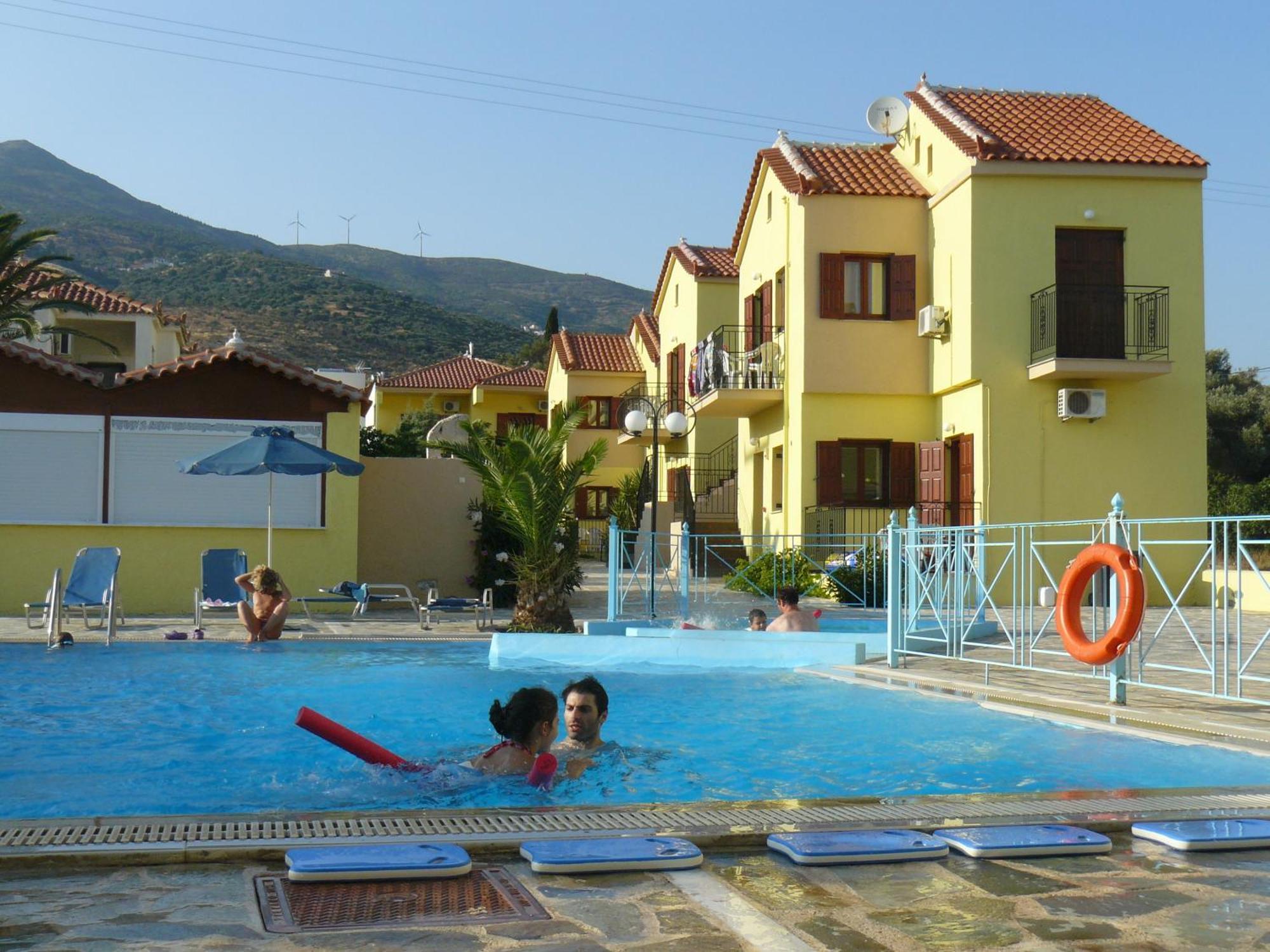 Stella Apartments Marathókampos Екстериор снимка
